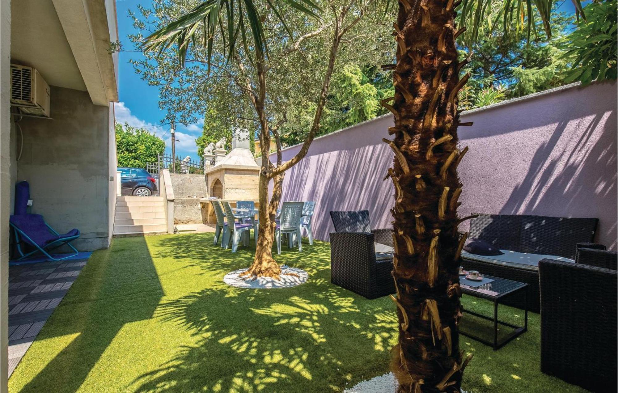 Stunning Apartment In Kostrena With Kitchen エクステリア 写真